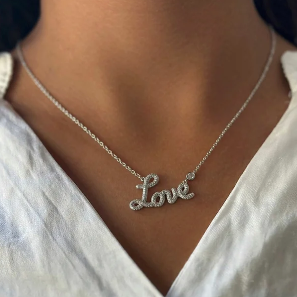 שרשרת “LOVE” זרקונים